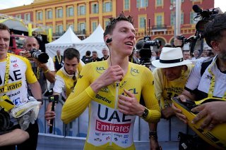 La joie de Pogacar après l'ultime chrono KEYSTONE/EPA/LAURENT CIPRIANI / POOL
